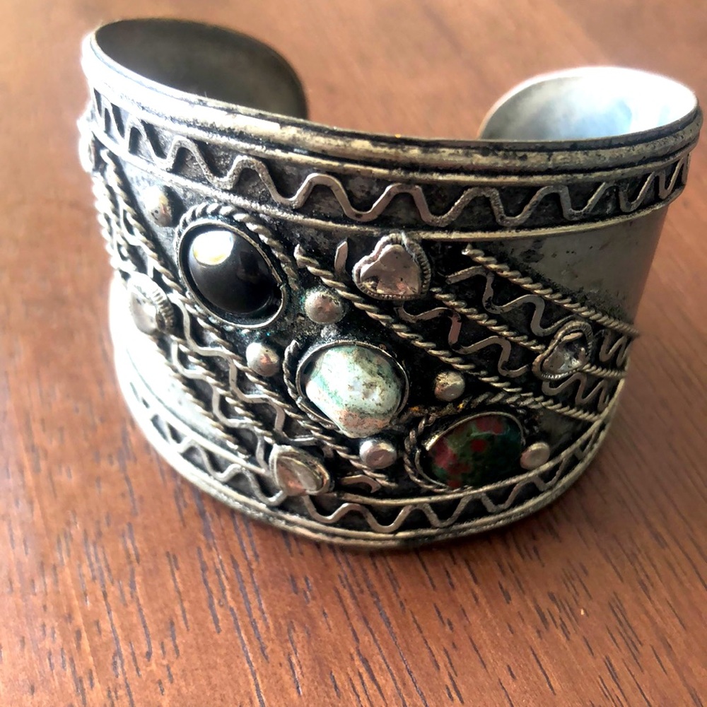 Metal bracelet adjustable